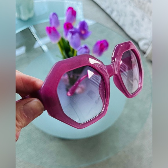 RS Eyewear Fuchsia Pink Sunglasses - Picture 2 of 4